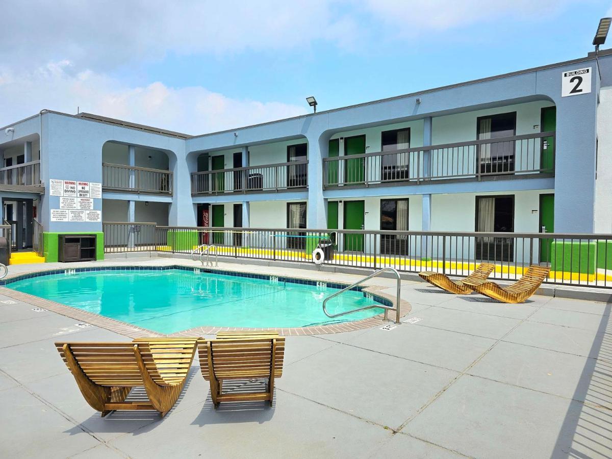 Surestay Studio By Best Western Victoria Exterior foto